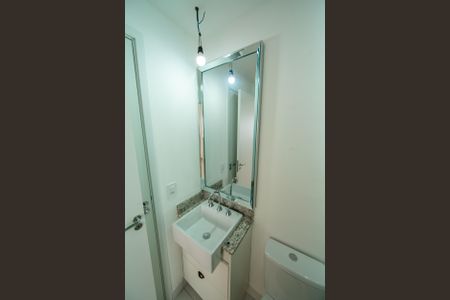 Banheiro de apartamento para alugar com 1 quarto, 49m² em Jardim Esperanca, Barueri