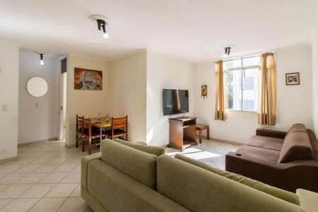 Sala de apartamento à venda com 2 quartos, 70m² em Vila Hulda, Guarulhos