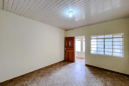 Sala de casa para alugar com 2 quartos, 260m² em Vila Canero, São Paulo