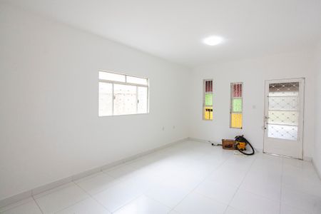 Sala de casa para alugar com 5 quartos, 420m² em Santa Mônica, Uberlândia