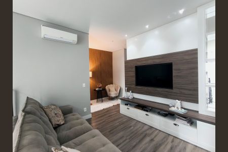Sala de TV de casa de condomínio à venda com 3 quartos, 232m² em Recanto Quarto Centenario, Jundiaí
