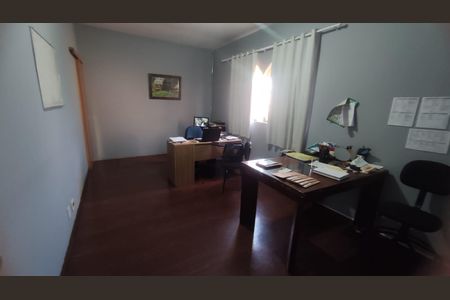 Casa para alugar com 5 quartos, 312m² em Santa Monica, Belo Horizonte