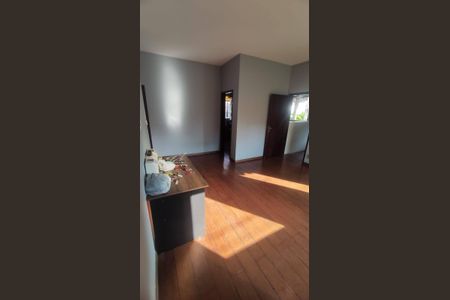 Casa para alugar com 5 quartos, 312m² em Santa Monica, Belo Horizonte