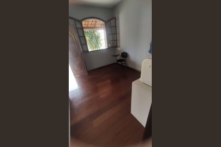 Casa para alugar com 5 quartos, 312m² em Santa Monica, Belo Horizonte