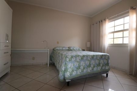 Quarto de casa à venda com 3 quartos, 180m² em Taquaral, Campinas