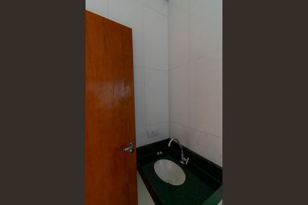 Banheiro de apartamento para alugar com 1 quarto, 29m² em Vila Santa Clara, São Paulo