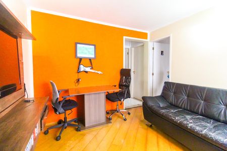 Sala de apartamento à venda com 2 quartos, 48m² em Itaquera, São Paulo