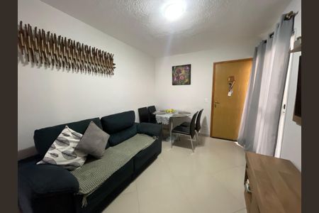 Sala de apartamento para alugar com 2 quartos, 50m² em Jardim Isis, Cotia