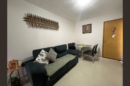 Sala de apartamento para alugar com 2 quartos, 50m² em Jardim Isis, Cotia