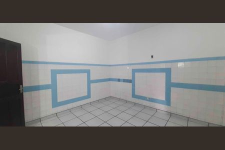 Quarto de casa para alugar com 1 quarto, 50m² em Umuarama, Osasco