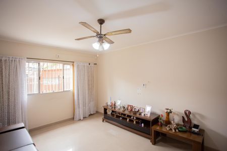 SALA de apartamento à venda com 2 quartos, 85m² em Vila Vitorio Mazzei, São Paulo
