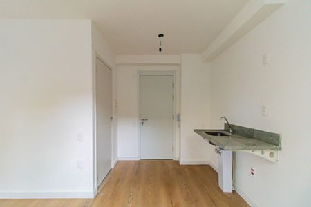 Cozinha de kitnet/studio à venda com 1 quarto, 25m² em Vila Butantã, São Paulo