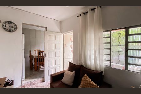 Sala de casa à venda com 6 quartos, 300m² em Vila Euthalia, São Paulo