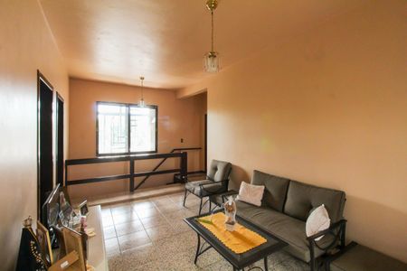 Sala 2 de casa à venda com 3 quartos, 270m² em Guajuviras, Canoas