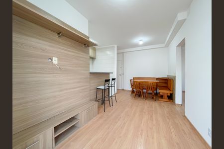 Sala de apartamento à venda com 2 quartos, 48m² em Bussocaba, Osasco