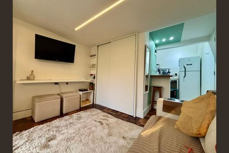 Sala de kitnet/studio para alugar com 1 quarto, 24m² em Flamengo, Rio de Janeiro