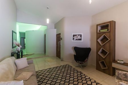 Sala de casa para alugar com 3 quartos, 175m² em Vila Oliveira, Mogi das Cruzes