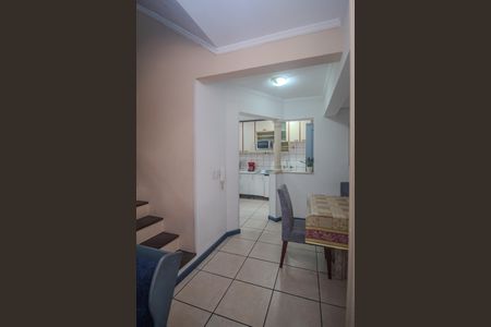 Sala 2 de casa de condomínio para alugar com 4 quartos, 196m² em Vila Assunção, Porto Alegre