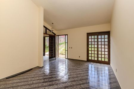 Sala de casa para alugar com 4 quartos, 242m² em Glória, Porto Alegre