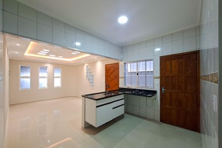 Cozinha de casa para alugar com 3 quartos, 70m² em Jardim Guaramar, Praia Grande