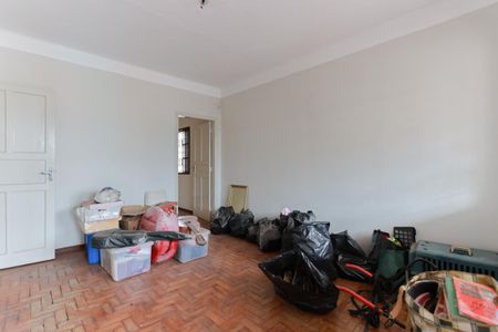 Casa 1 - Sala de casa à venda com 4 quartos, 240m² em Vila Carbone, São Paulo