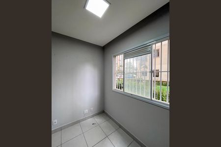 Sala de apartamento para alugar com 2 quartos, 32m² em Parque Fongaro, São Paulo