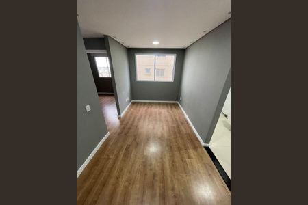 Sala de apartamento para alugar com 2 quartos, 40m² em Jardim Boa Vista (zona Oeste), Osasco