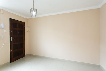 Sala de apartamento para alugar com 3 quartos, 55m² em Conjunto Residencial José Bonifácio, São Paulo