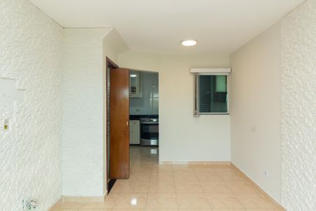 Sala de casa de condomínio à venda com 2 quartos, 55m² em Parada Xv de Novembro, São Paulo