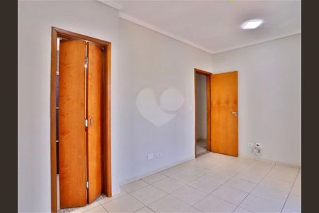 Casa à venda com 2 quartos, 73m² em Vila Dalila, São Paulo