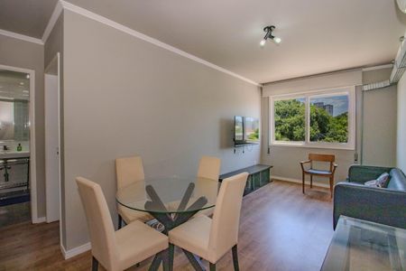 Sala de apartamento à venda com 1 quarto, 55m² em Vila Ipiranga, Porto Alegre