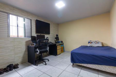 Quarto 2 de casa à venda com 4 quartos, 225m² em Vila Araguaia, São Paulo