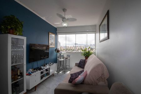 Sala de apartamento para alugar com 3 quartos, 58m² em Vila Pirajussara, São Paulo