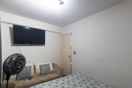 Quarto 2 de apartamento para alugar com 2 quartos, 53m² em Vila Medeiros, São Paulo