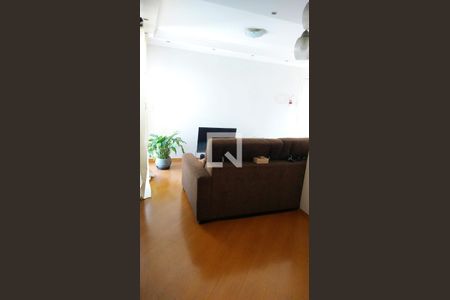 Sala de apartamento para alugar com 2 quartos, 50m² em Vila Carmosina, São Paulo