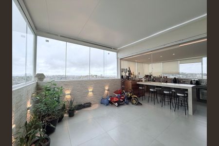 Apartamento à venda com 3 quartos, 120m² em Nova Esperança, Belo Horizonte