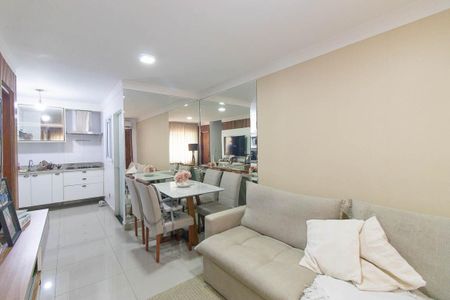 Sala de casa de condomínio à venda com 2 quartos, 85m² em Vila Isolina Mazzei, São Paulo