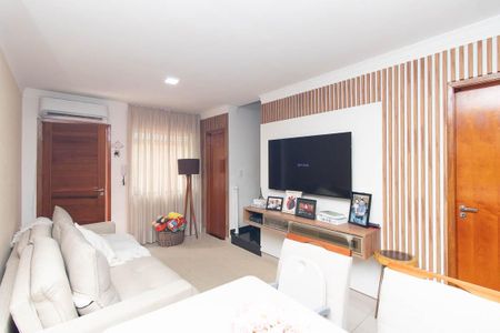 Sala de casa de condomínio à venda com 2 quartos, 85m² em Vila Isolina Mazzei, São Paulo