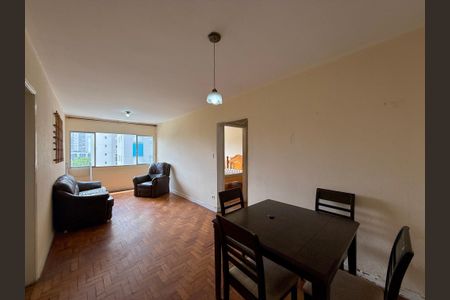 Sala de apartamento para alugar com 1 quarto, 58m² em Santo Amaro, São Paulo