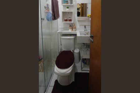 Banheiro de apartamento à venda com 2 quartos, 38m² em Vila Prudente, São Paulo