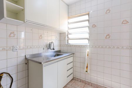 cozinha de casa para alugar com 3 quartos, 145m² em Vila Adalgisa, São Paulo