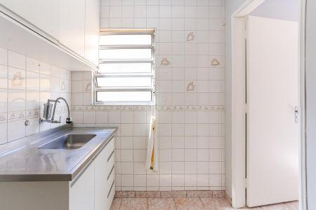 cozinha de casa para alugar com 3 quartos, 145m² em Vila Adalgisa, São Paulo