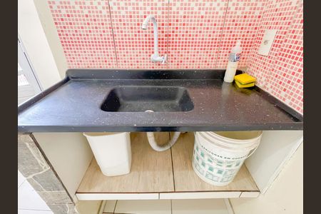 Cozinha de casa para alugar com 1 quarto, 37m² em Santa Maria, Osasco