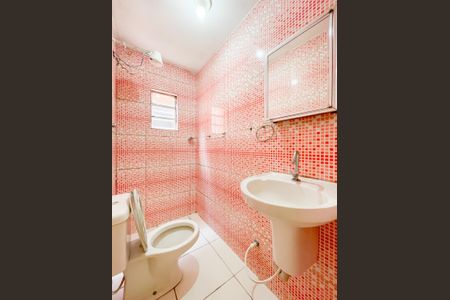 Banheiro da Suíte de casa para alugar com 1 quarto, 37m² em Santa Maria, Osasco