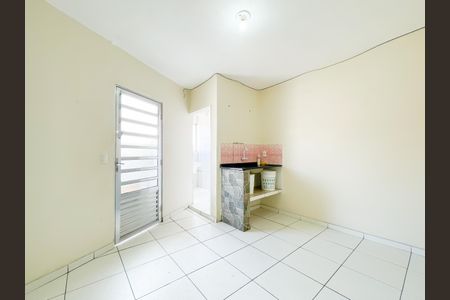 Cozinha de casa para alugar com 1 quarto, 37m² em Santa Maria, Osasco
