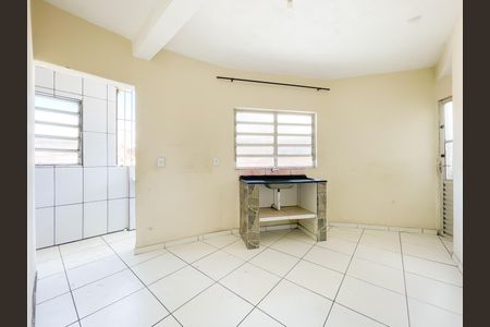 Cozinha de casa para alugar com 1 quarto, 37m² em Santa Maria, Osasco