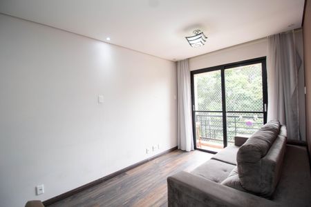 Sala de apartamento à venda com 3 quartos, 65m² em São Domingos, São Paulo