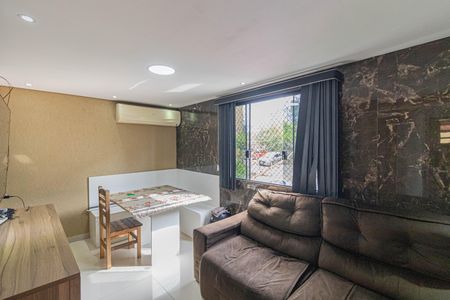 Sala de apartamento para alugar com 2 quartos, 44m² em Vila Jacuí, São Paulo