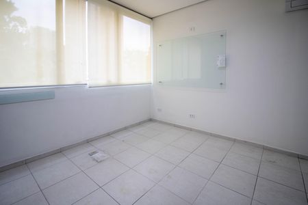 Sala 1 de casa para alugar com 1 quarto, 30m² em Vila Suzana, São Paulo
