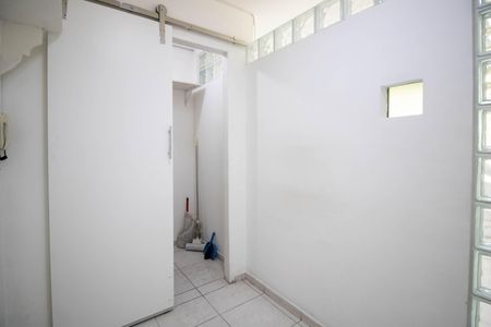 Sala 2 de casa para alugar com 1 quarto, 30m² em Vila Suzana, São Paulo